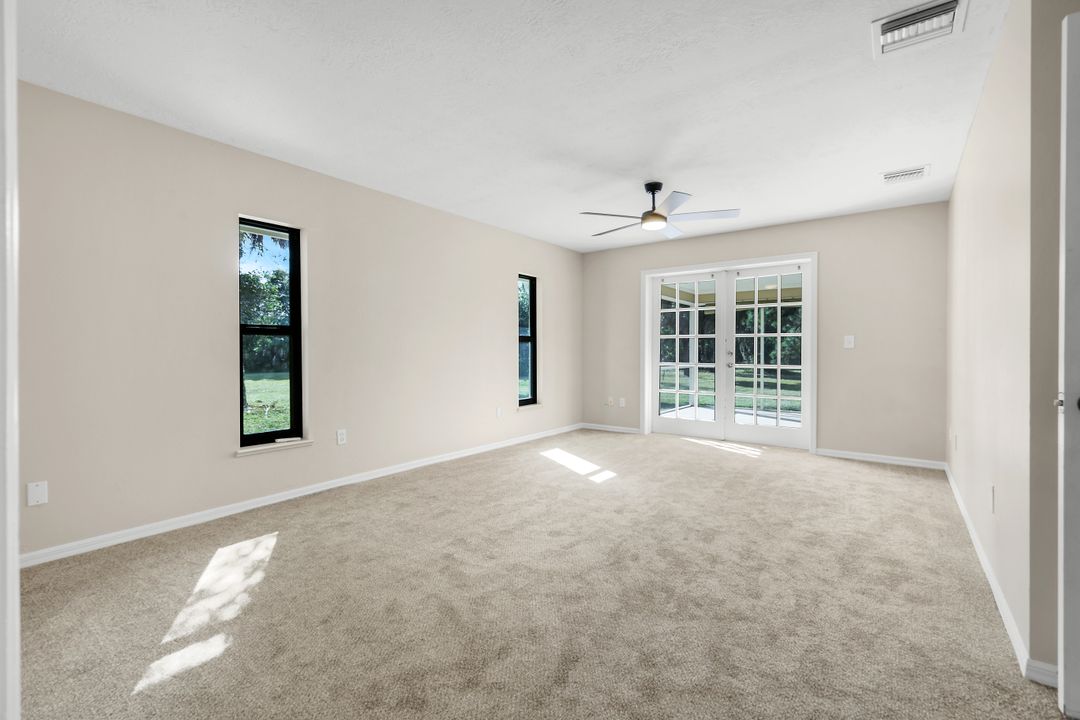 711 21st St SW, Naples, FL 34117