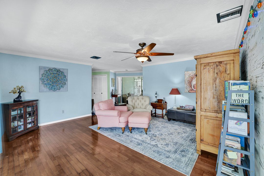 208 Baltusrol Dr, Naples, FL 34113