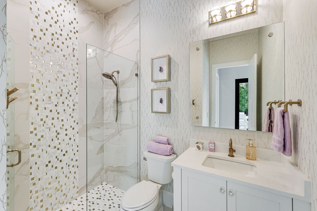 760 Park Shore Dr, Naples, FL 34103