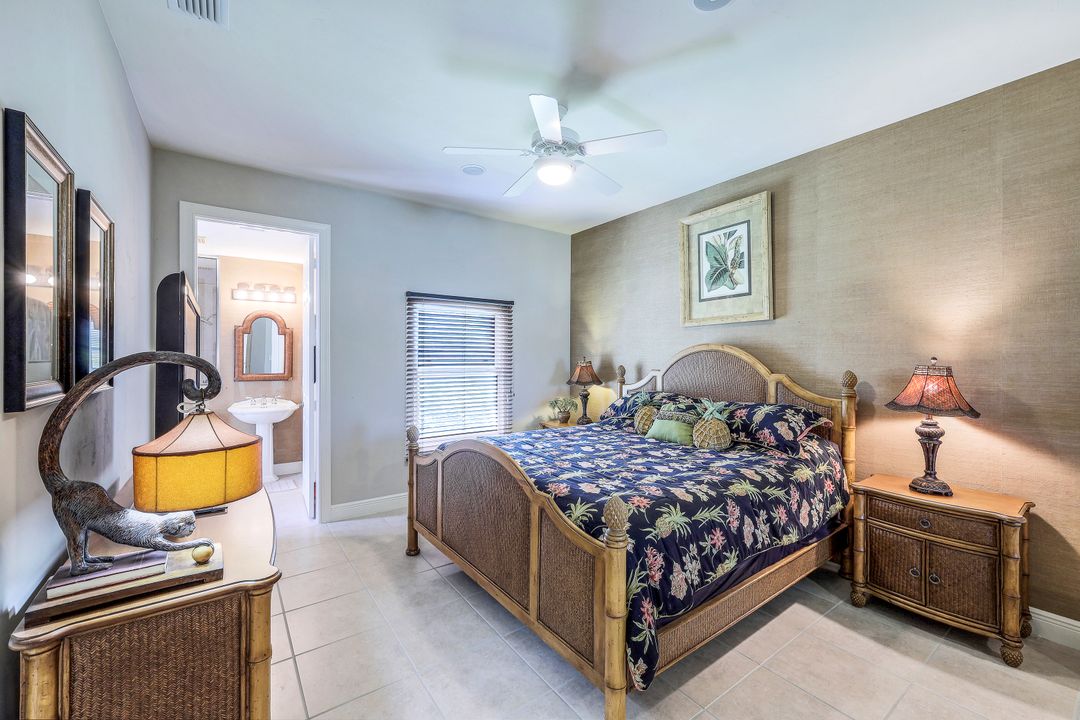 7092 Peach Blossom Ct, Naples, FL 34113