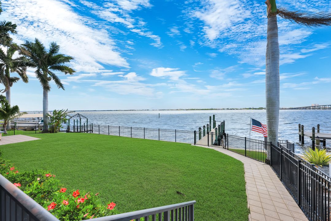 4415 SE 20th Pl, Cape Coral, FL 33904