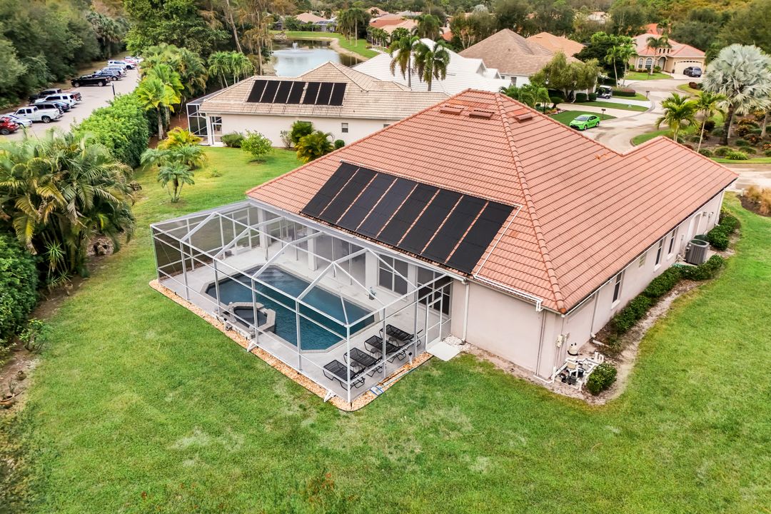 12820 Silverthorn Ct, Bonita Springs, FL 34135