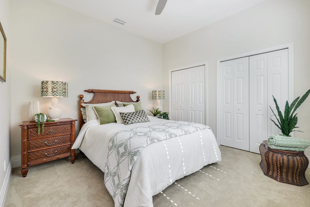 7633 Mulberry Ln, Naples, FL 34114