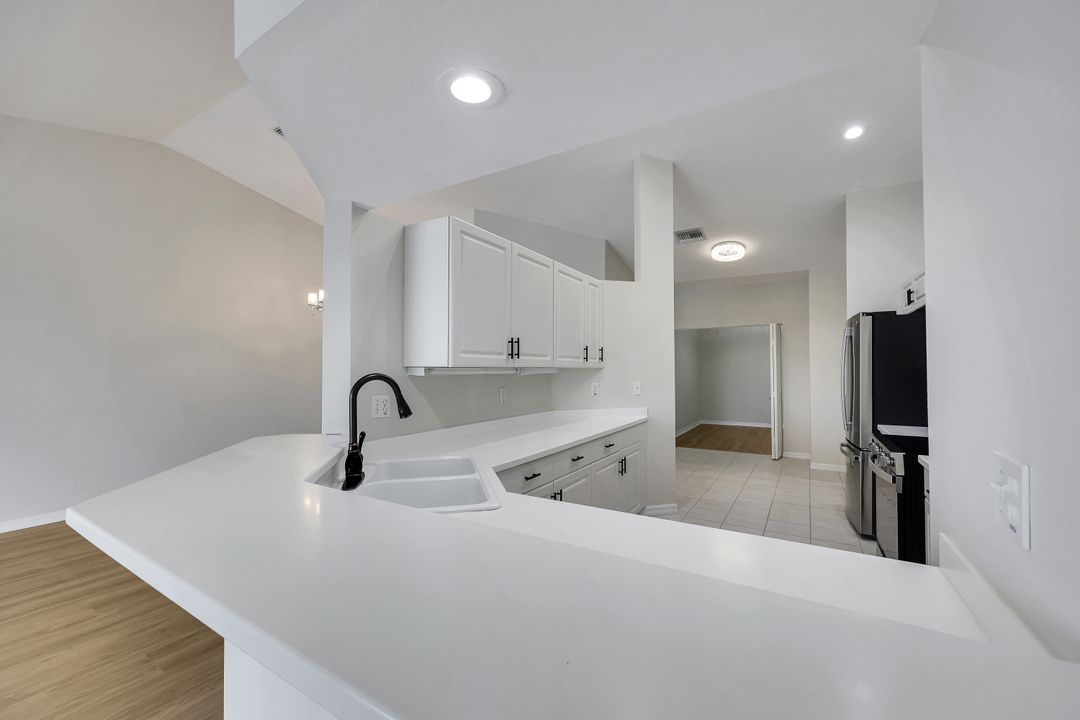 210 Waterside Cir #201, Marco Island, FL 34145
