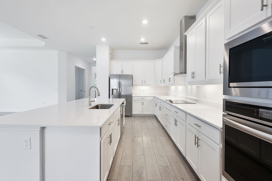 5781 Kingston Pl, Immokalee, FL 34142