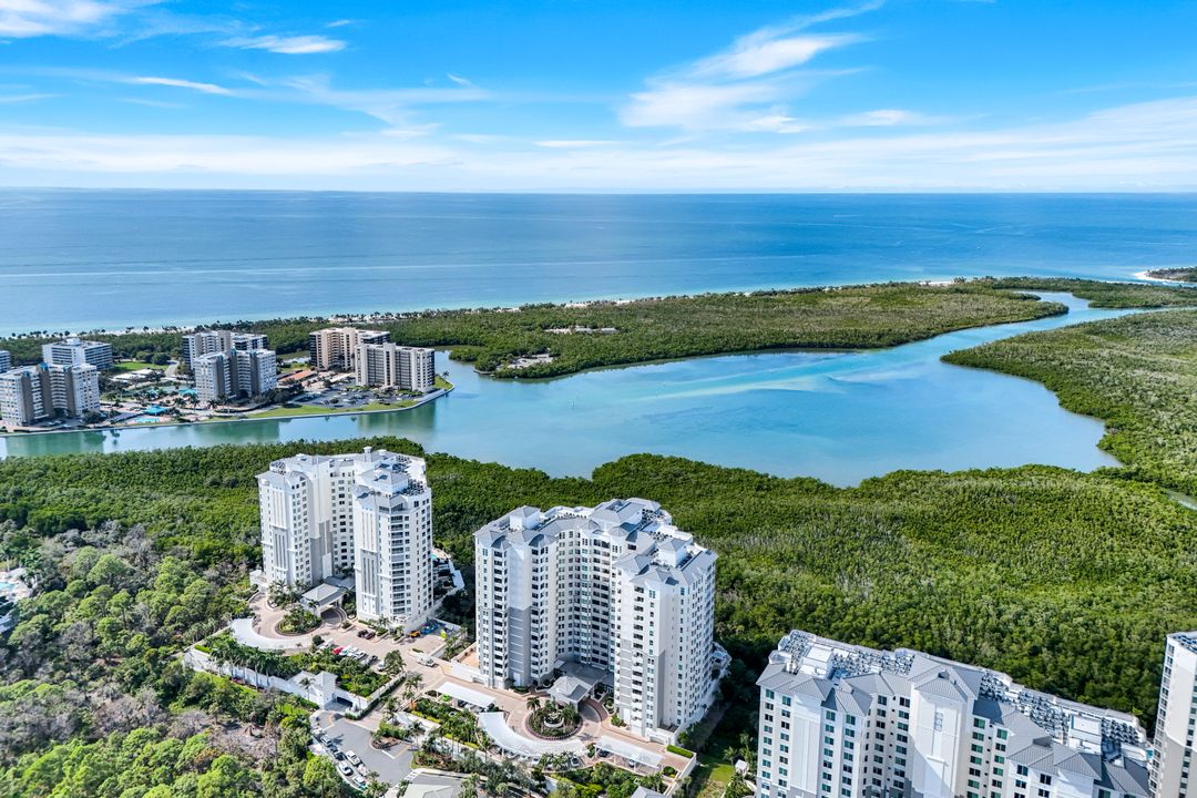 285 Grande Way #401, Naples, FL 34110