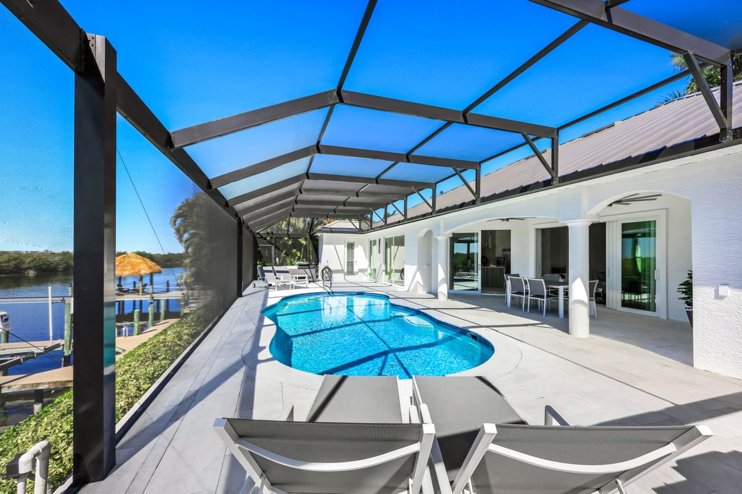 3624 Surfside Blvd, Cape Coral, FL 33914