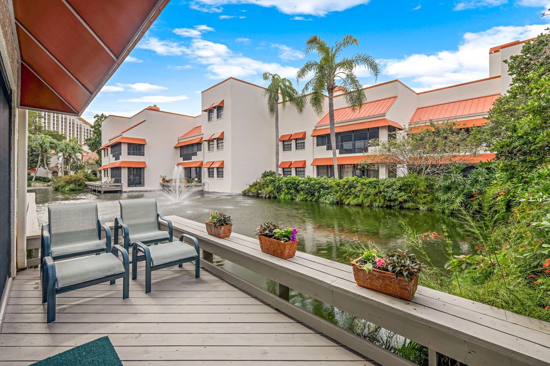 511 Serendipity Dr #511, Naples, FL 34108