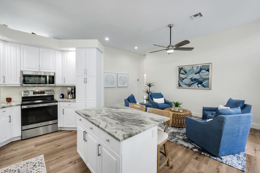 155 San Rafael Ln, Naples, FL 34119
