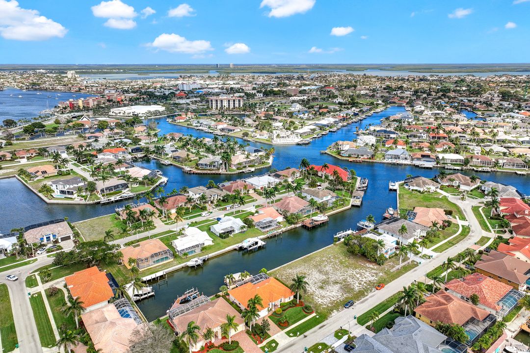 778 Bluebonnet Ct, Marco Island, FL 34145
