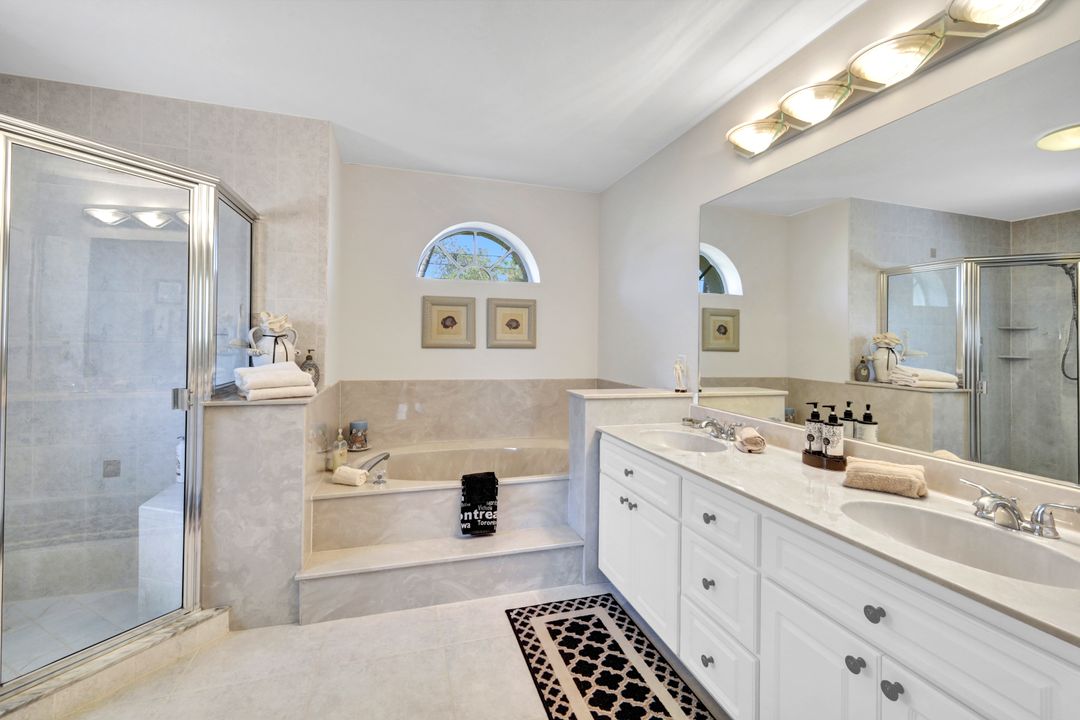 610 Archer Pkwy W, Cape Coral, FL 33904