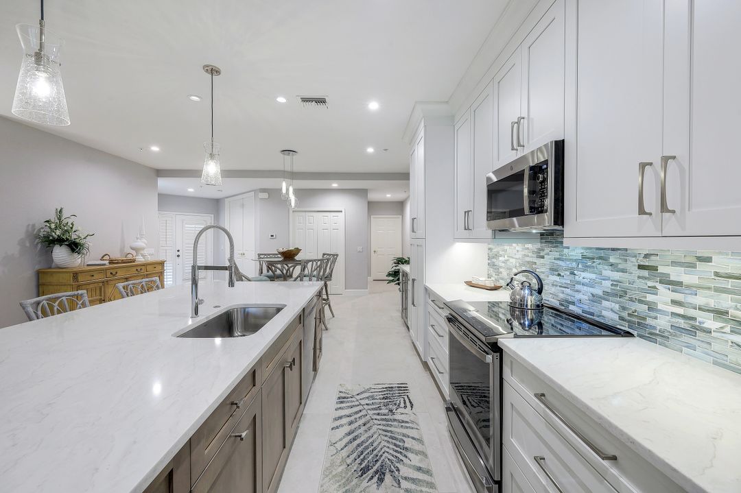 3920 Deer Crossing Ct #103, Naples, FL 34114