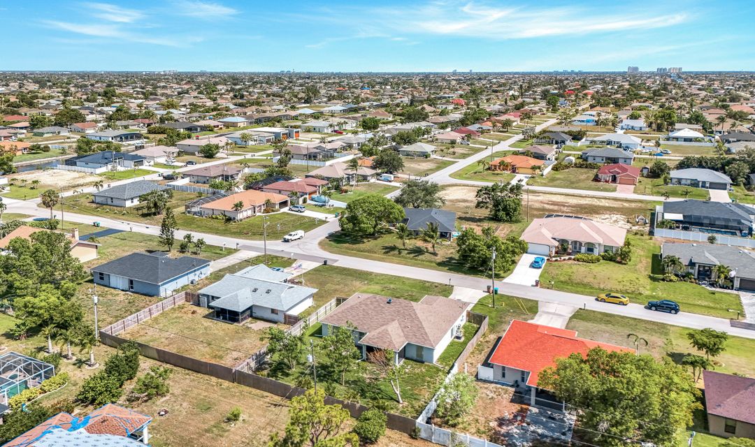 1205 SW 32nd Terrace, Cape Coral, FL 33914