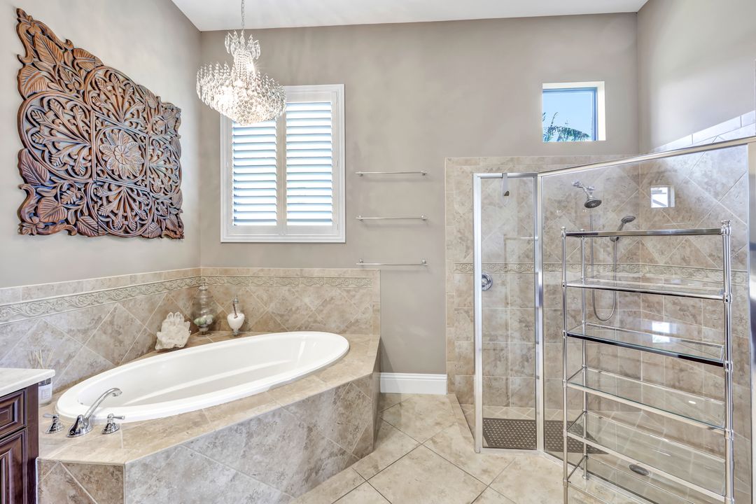 16811 Cabreo Dr, Naples, FL 34110