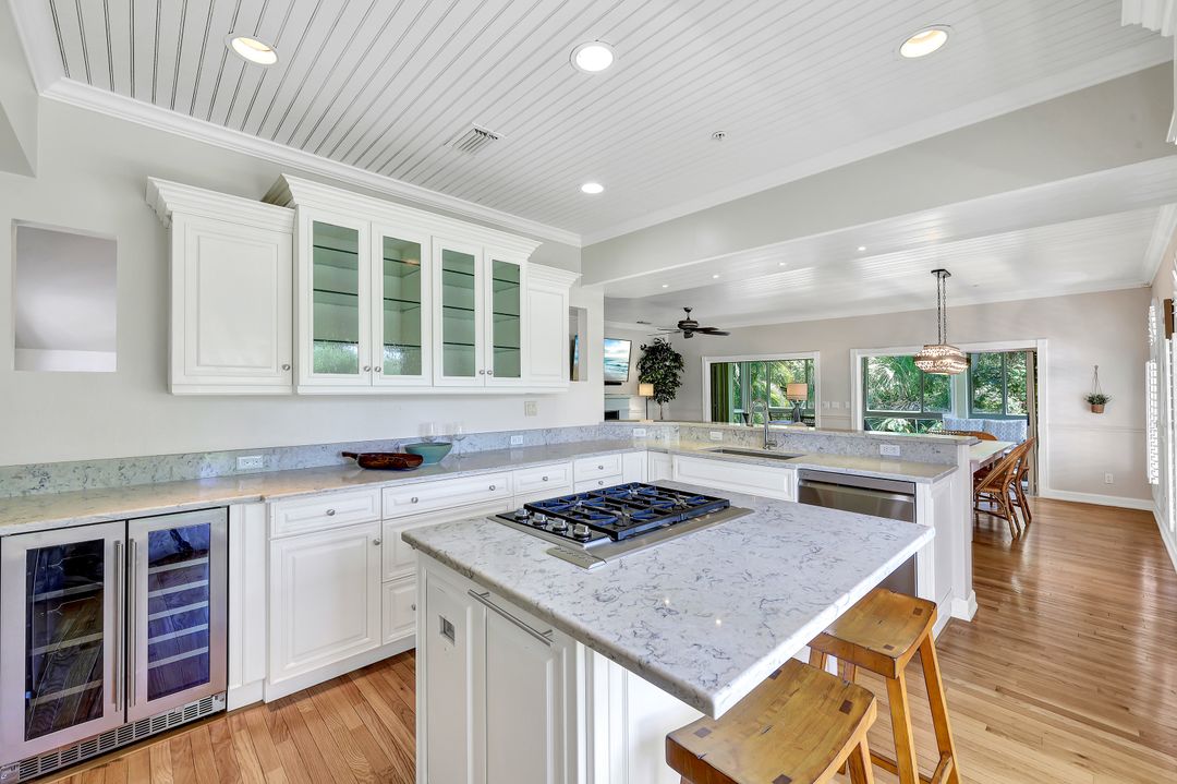 3822 Survey Cir, Bonita Springs, FL 34134