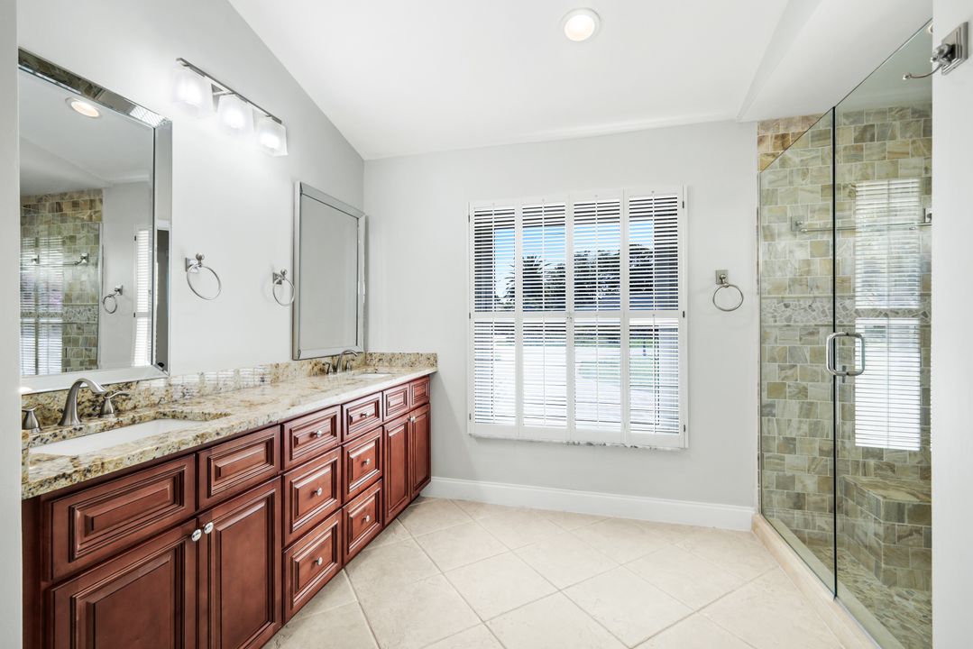28584 Clinton Ln, Bonita Springs, FL 34134