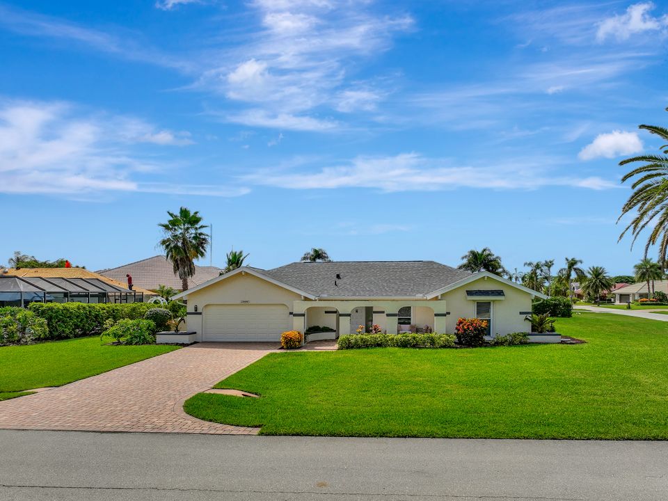 28448 Las Palmas Cir, Bonita Springs, FL 34135