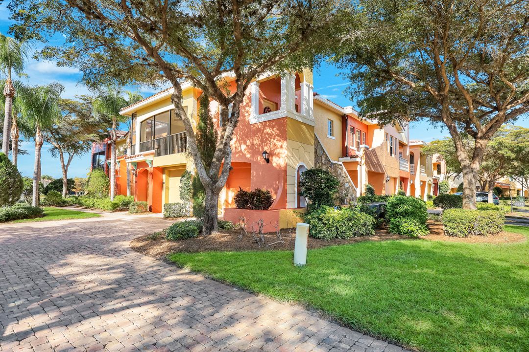 8532 Via Lungomare Cir #202, Estero, FL 33928