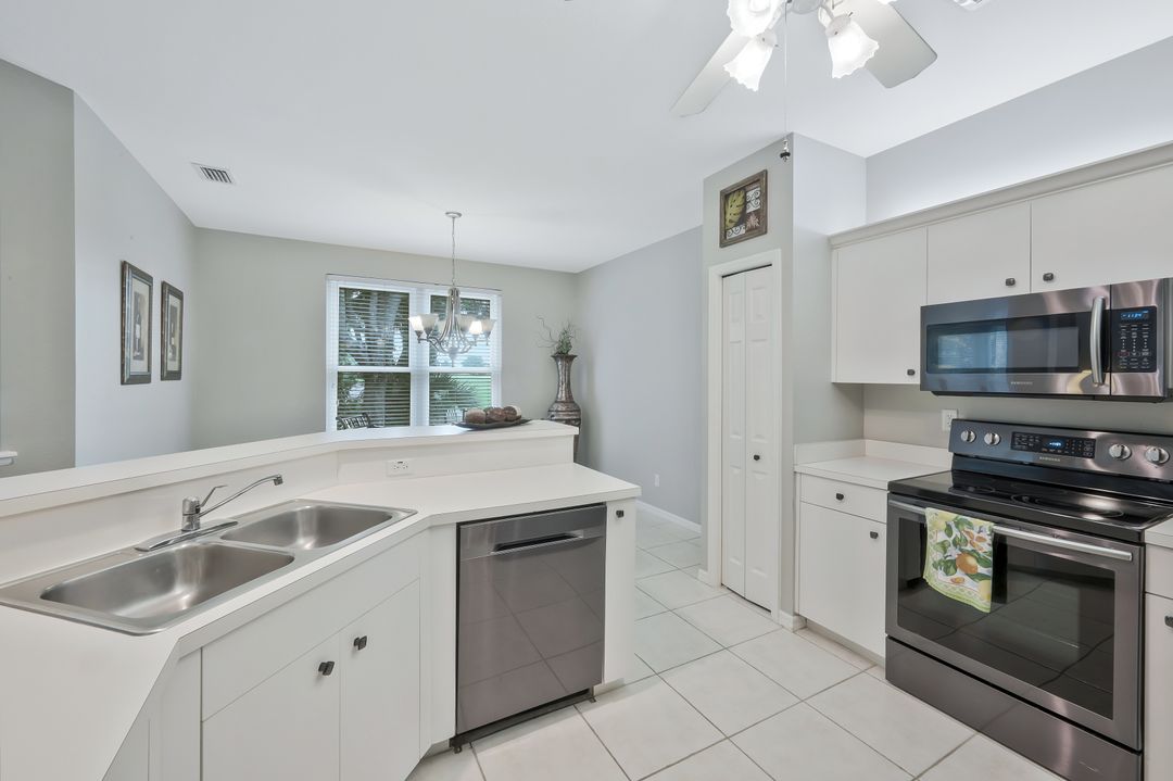 1340 Charleston Square Dr #101, Naples, FL 34110