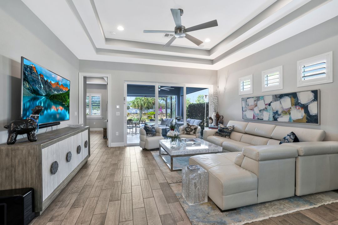 5811 Haiti Dr, Naples, FL 34113