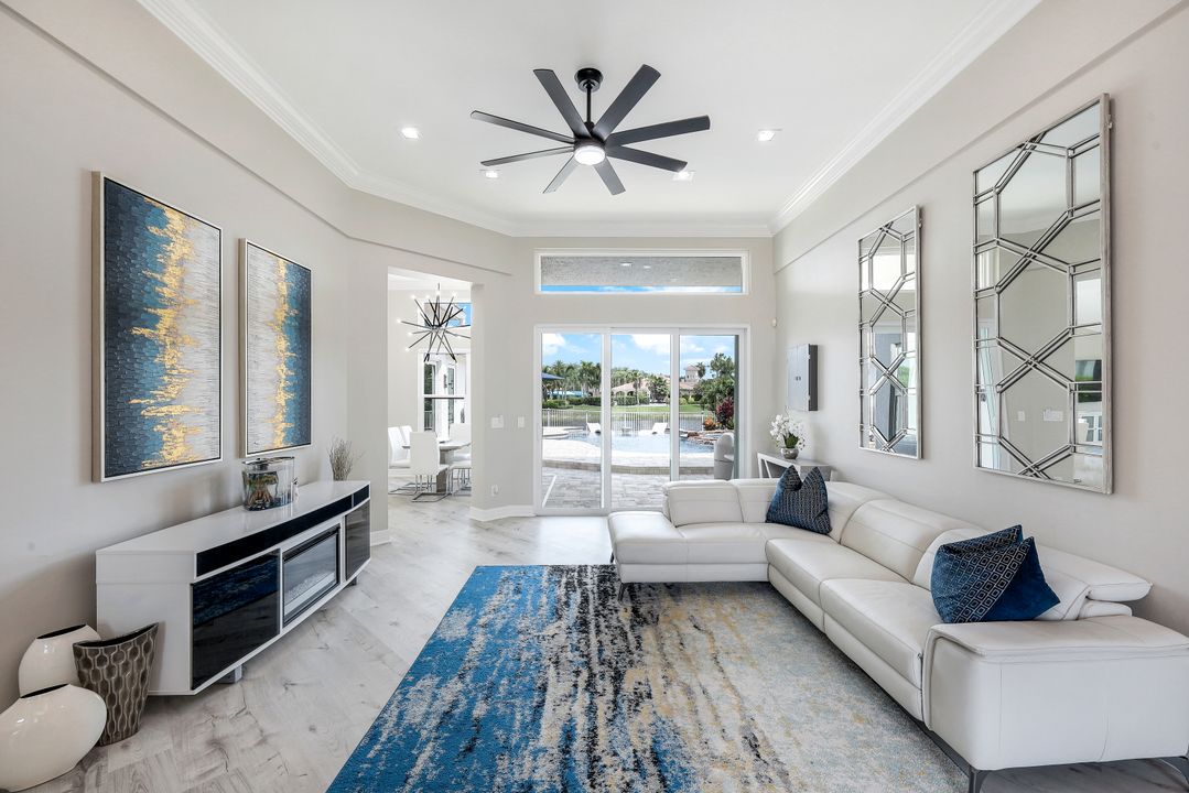 2179 Canary Island Cove, Naples, FL 34119