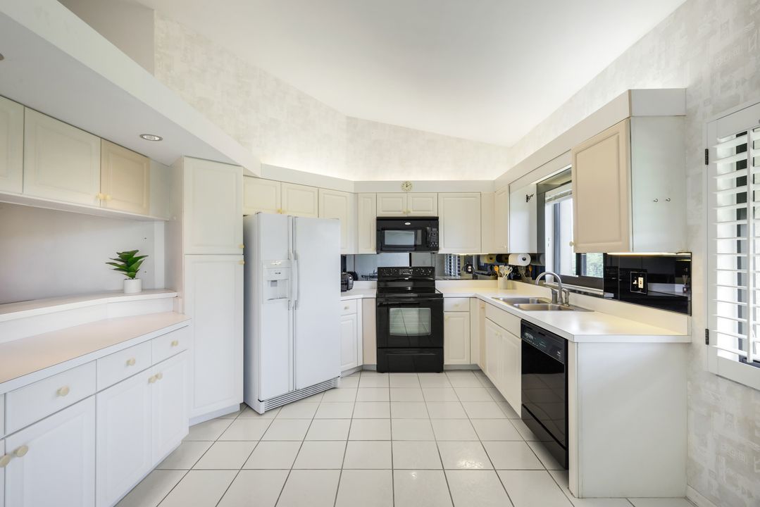 16540 Heron Coach Way #406, Fort Myers, FL 33908