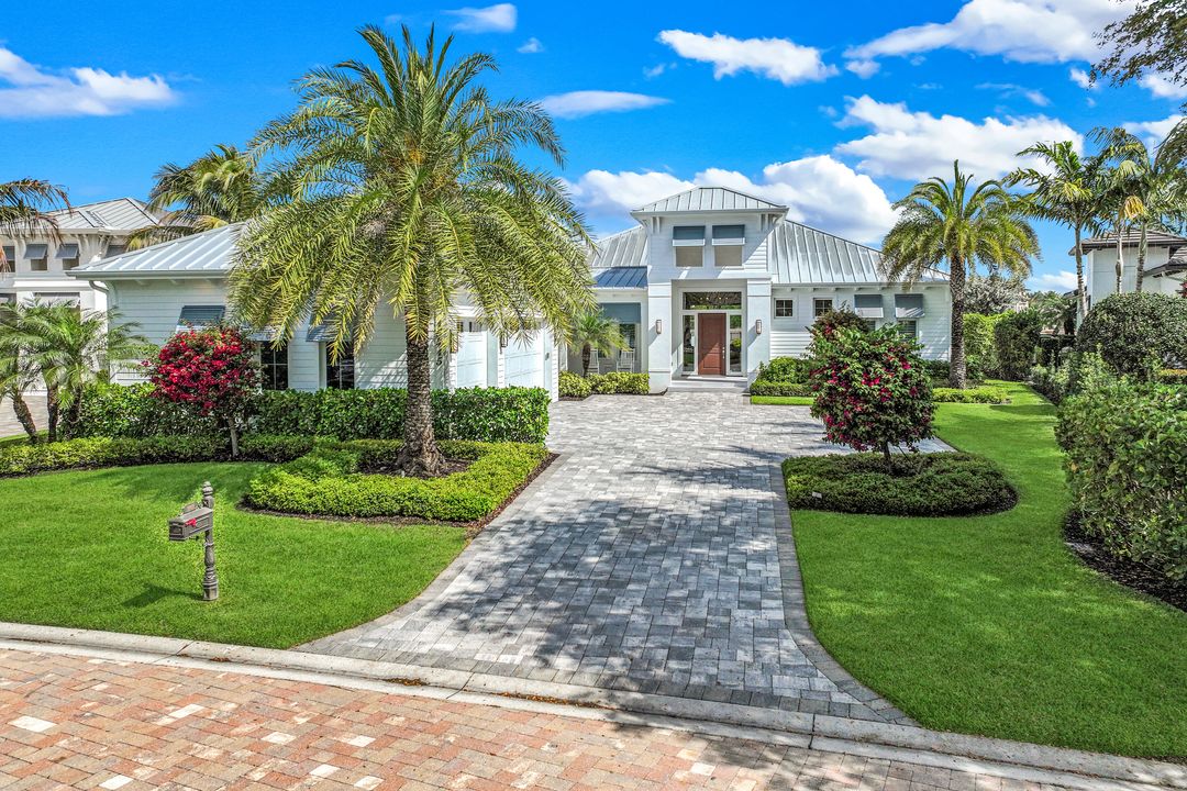 16415 Seneca Way, Naples, FL 34110