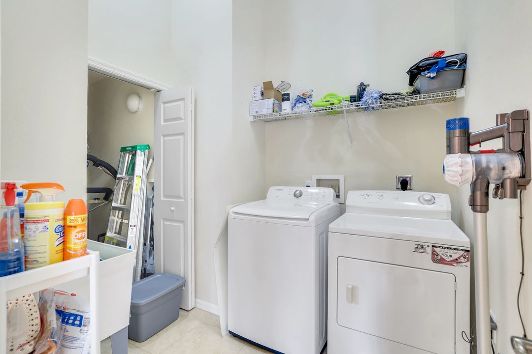 2373 Hidden Lake Ct #10, Naples, FL 34112