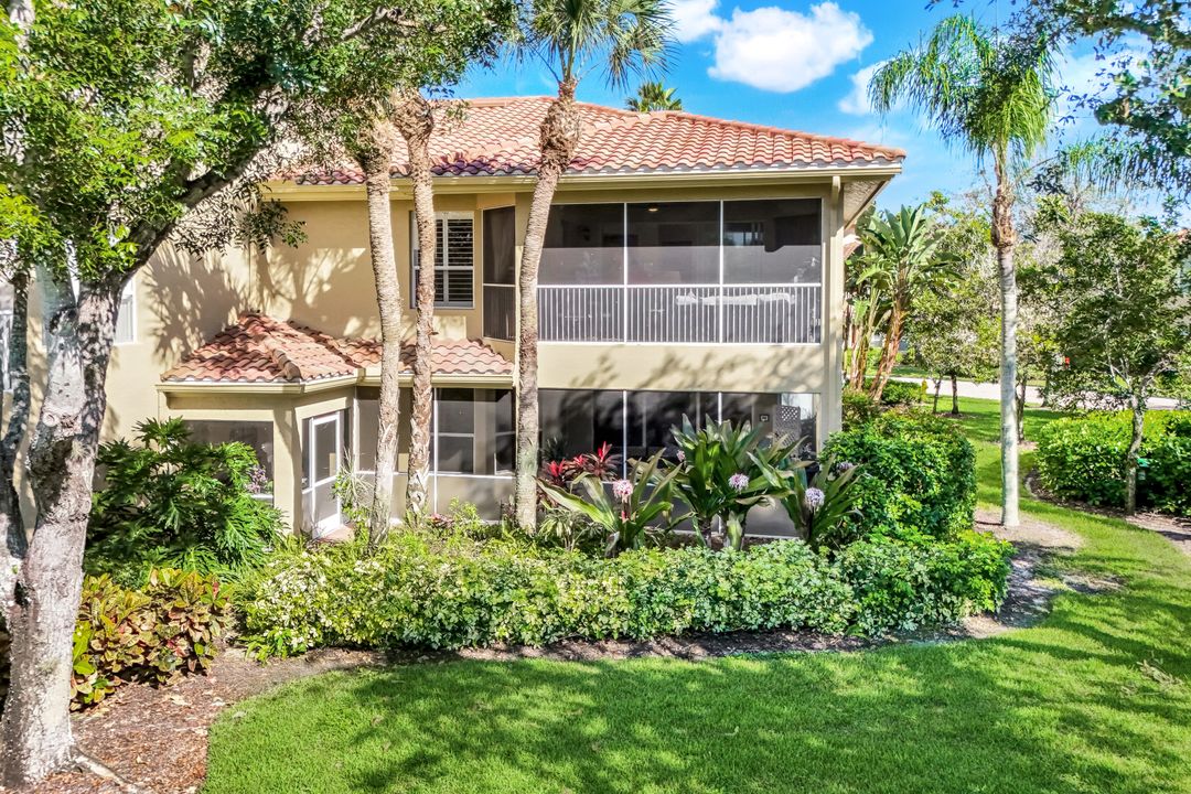 1840 Les Chateaux Blvd #4-201, Naples, FL 34109