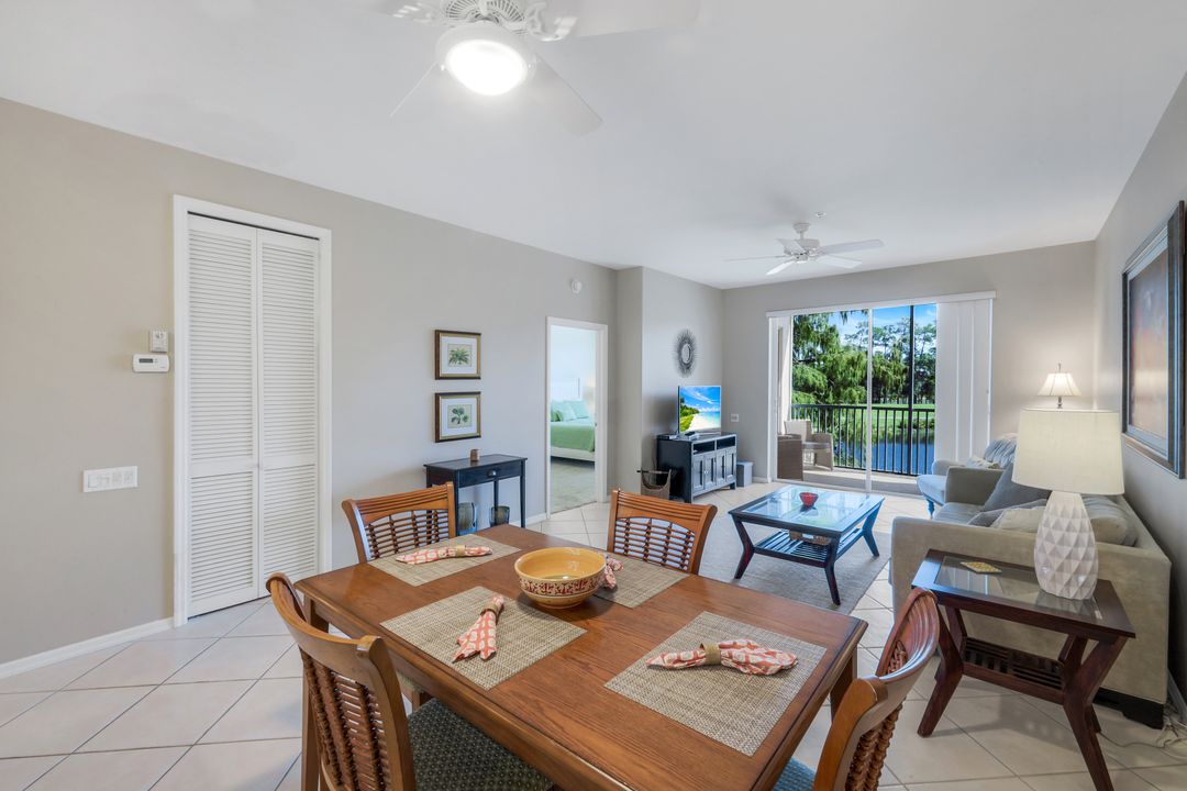 8247 Parkstone Pl #205, Naples, FL 34120