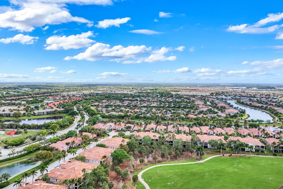 9097 Cherry Oaks Tr #201, Naples, FL 34114