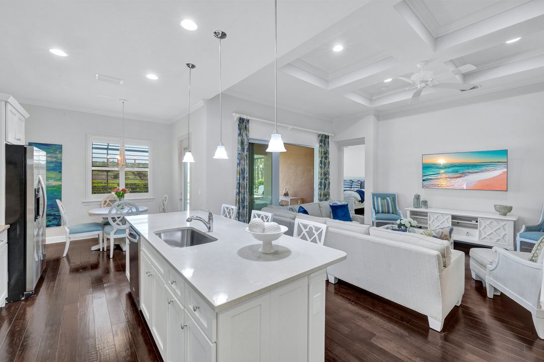9311 Fieldstone Ln, Naples, FL 34120