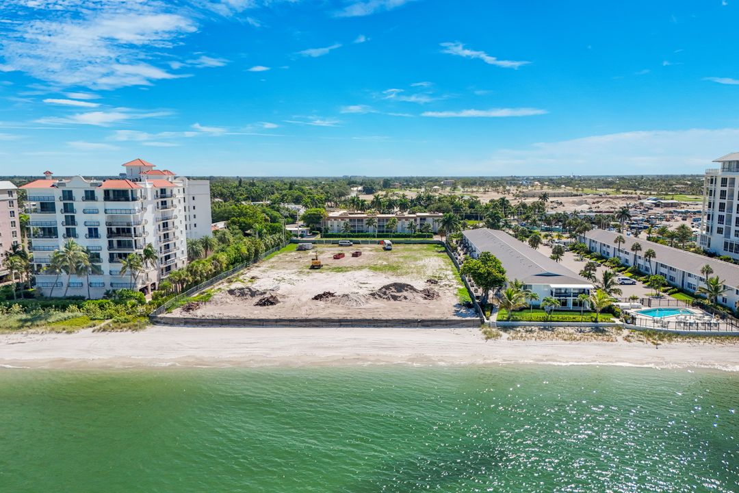 1100 Gulf Shore Blvd N #108, Naples, FL 34102