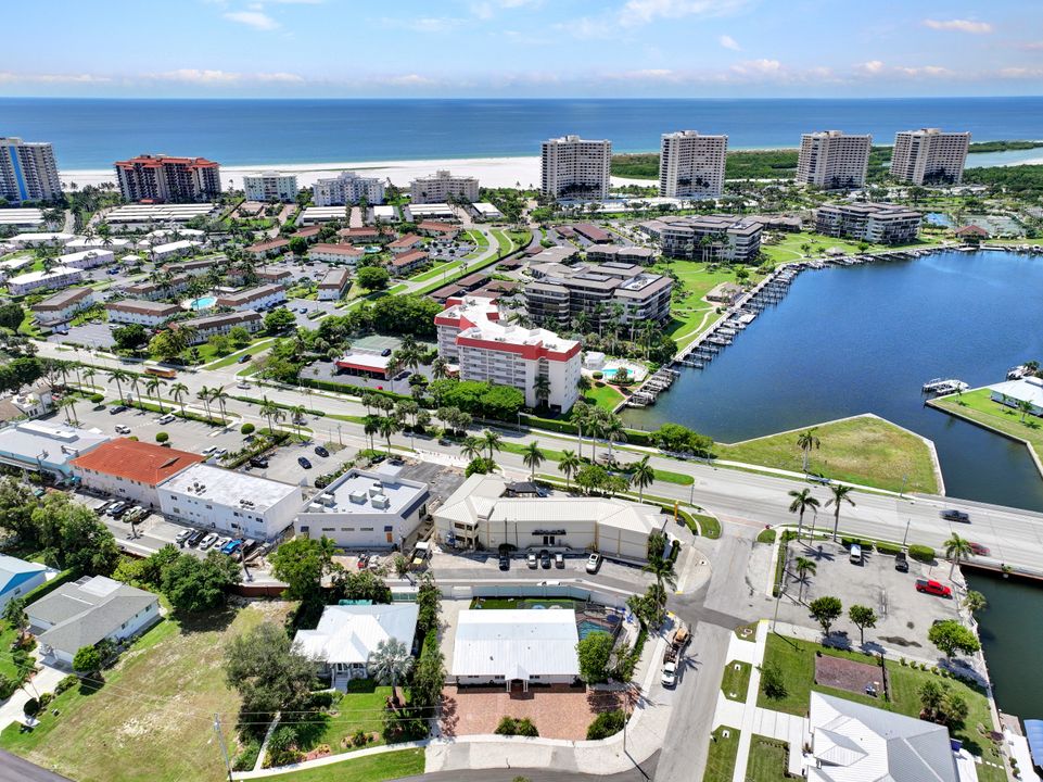 318 Castaways St, Marco Island, FL 34145