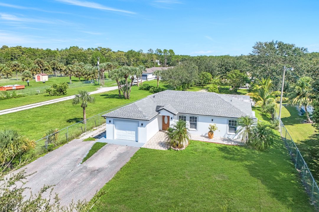 3421 24th Ave NE, Naples, FL 34120