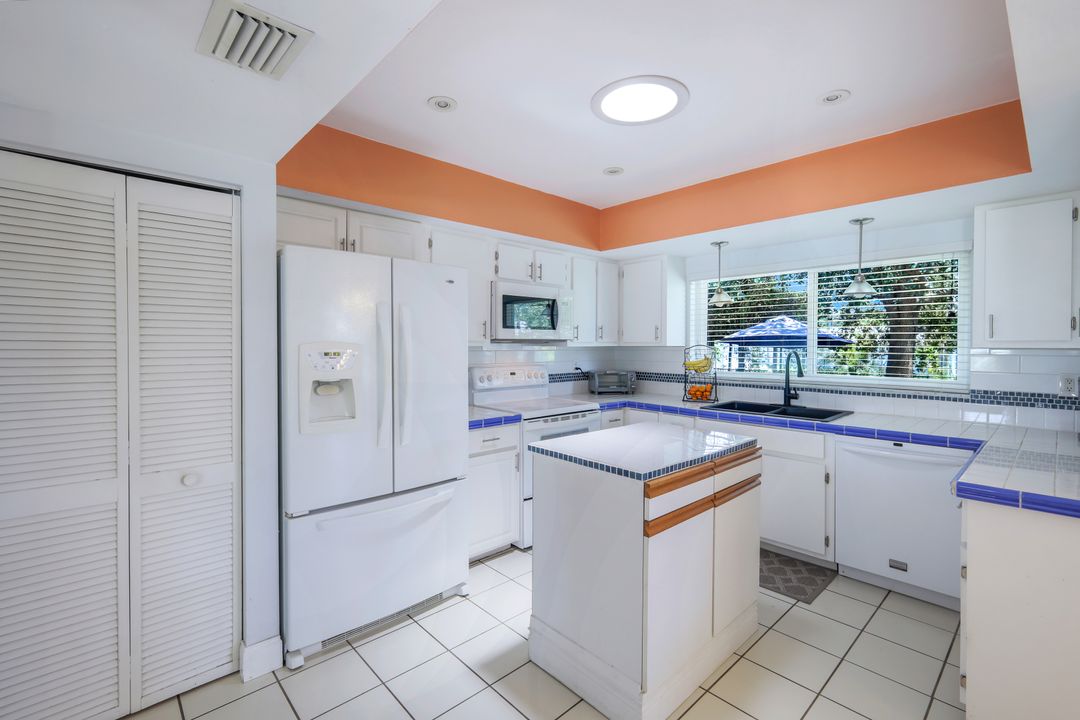 10330 Main Dr, Bonita Springs, FL 34135