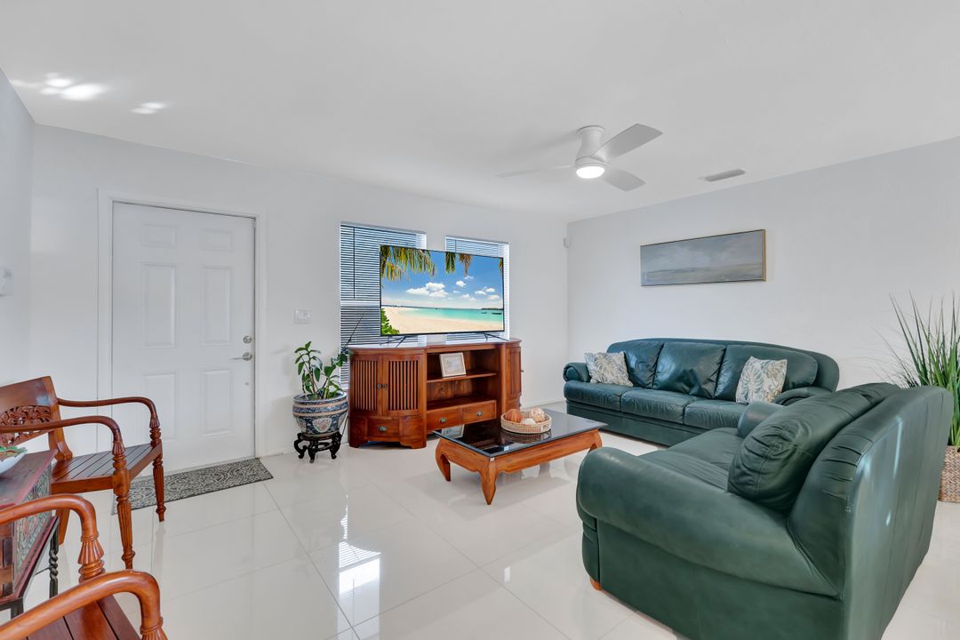 2125 St Croix Ave, Fort Myers, FL 33905