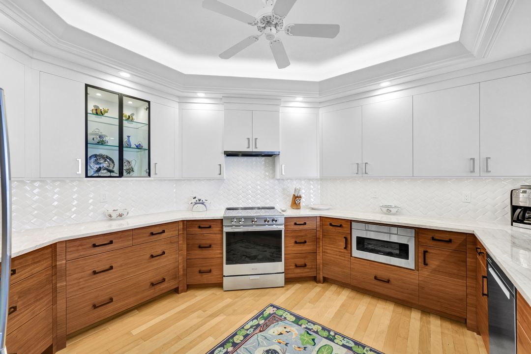 8430 Abbington Cir #C16, Naples, FL 34108