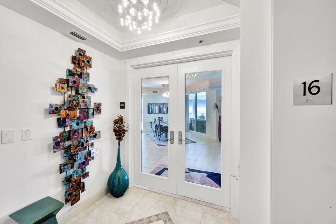 285 Grande Way #1601, Naples, FL 34110