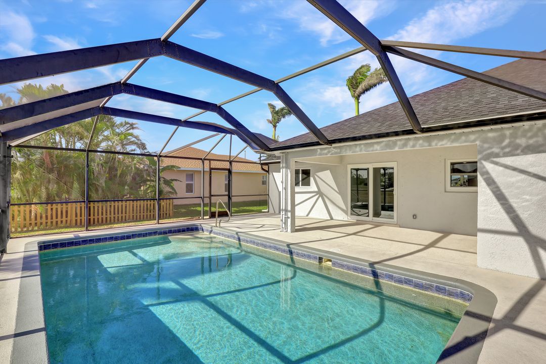 1509 NW 33rd Pl, Cape Coral, FL 33993