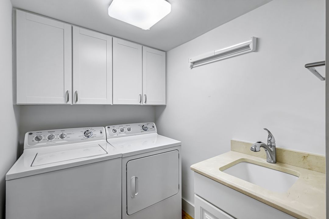 105 Wilderness Dr #107, Naples, FL 34105