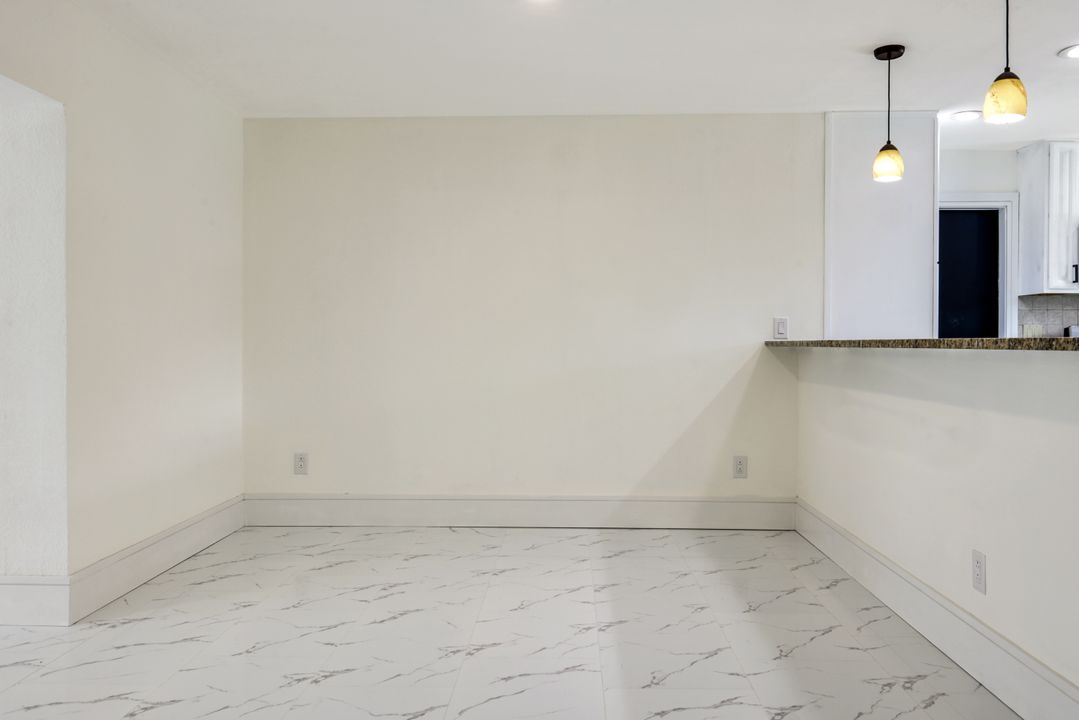 3137 SE 22nd Ave, Cape Coral, FL 33904