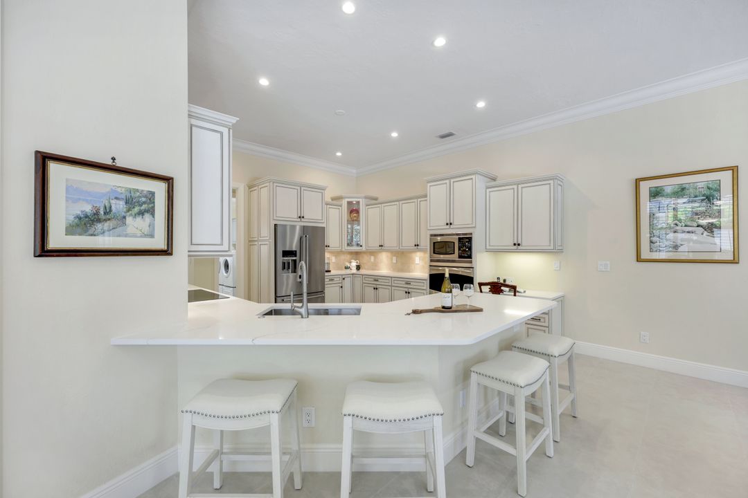 6632 Glen Arbor Way, Naples, FL 34119
