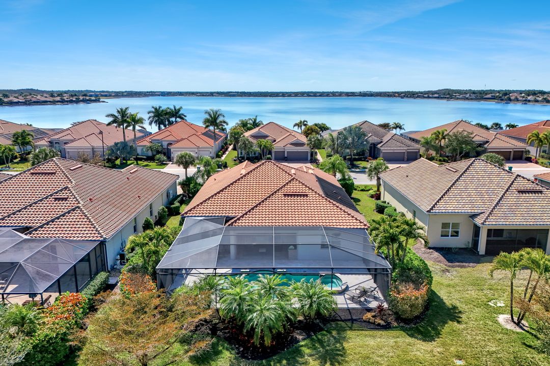 9298 Quarry Dr, Naples, FL 34120