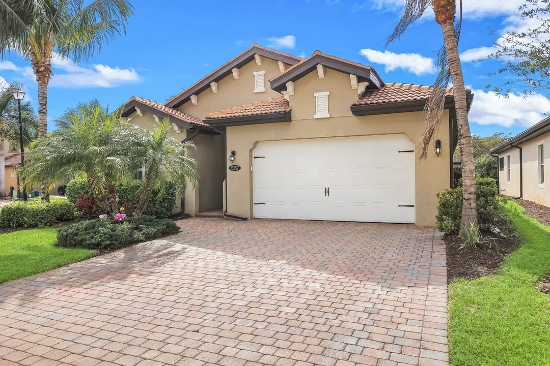 16357 Aberdeen Wy, Naples, FL 34110