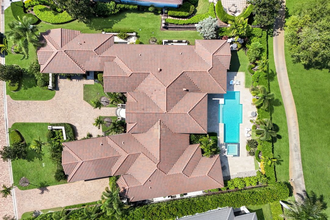 16747 Prato Way, Naples, FL 34110