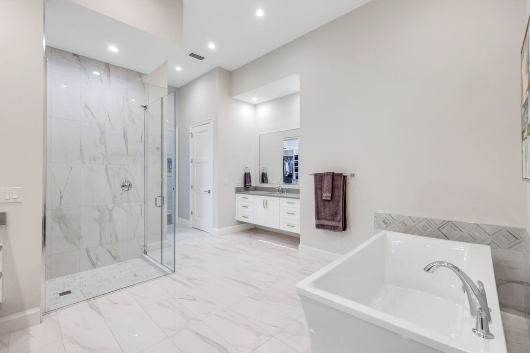 18282 Via Caprini Dr, Miromar Lakes, FL 33913