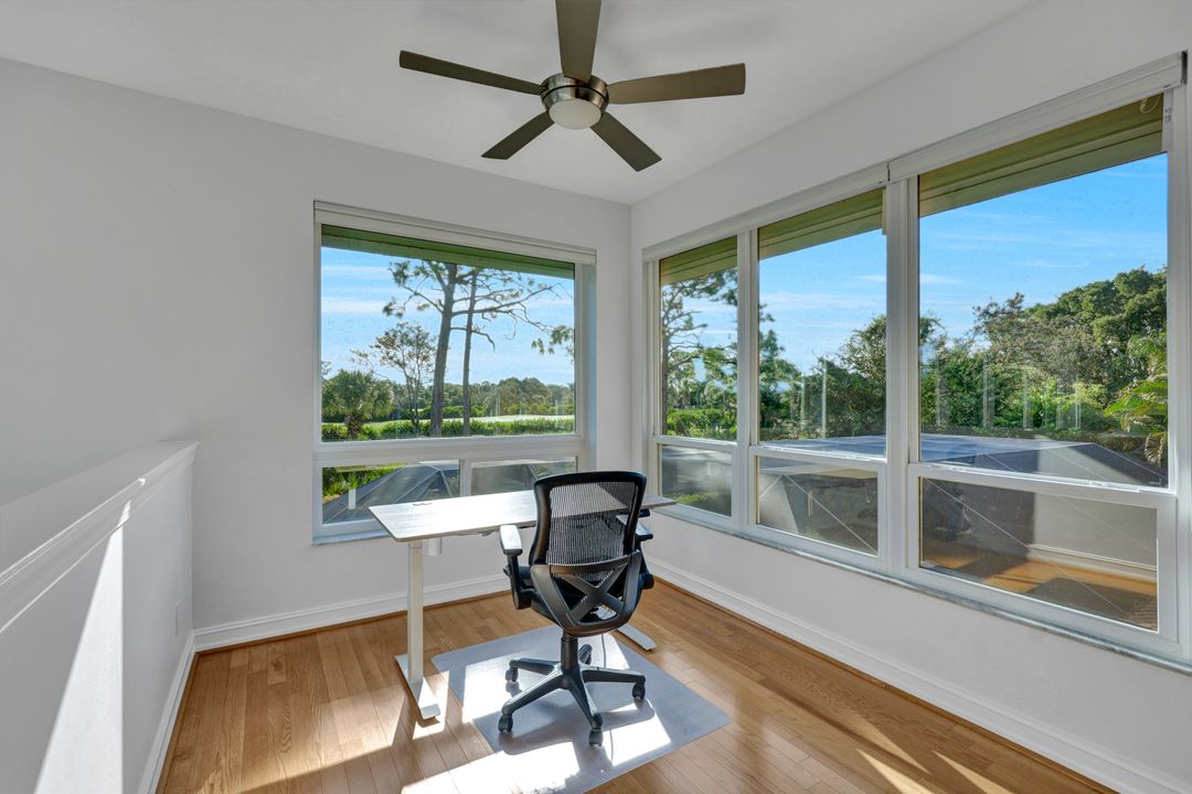 25011 Goldcrest Dr, Bonita Springs, FL 34134