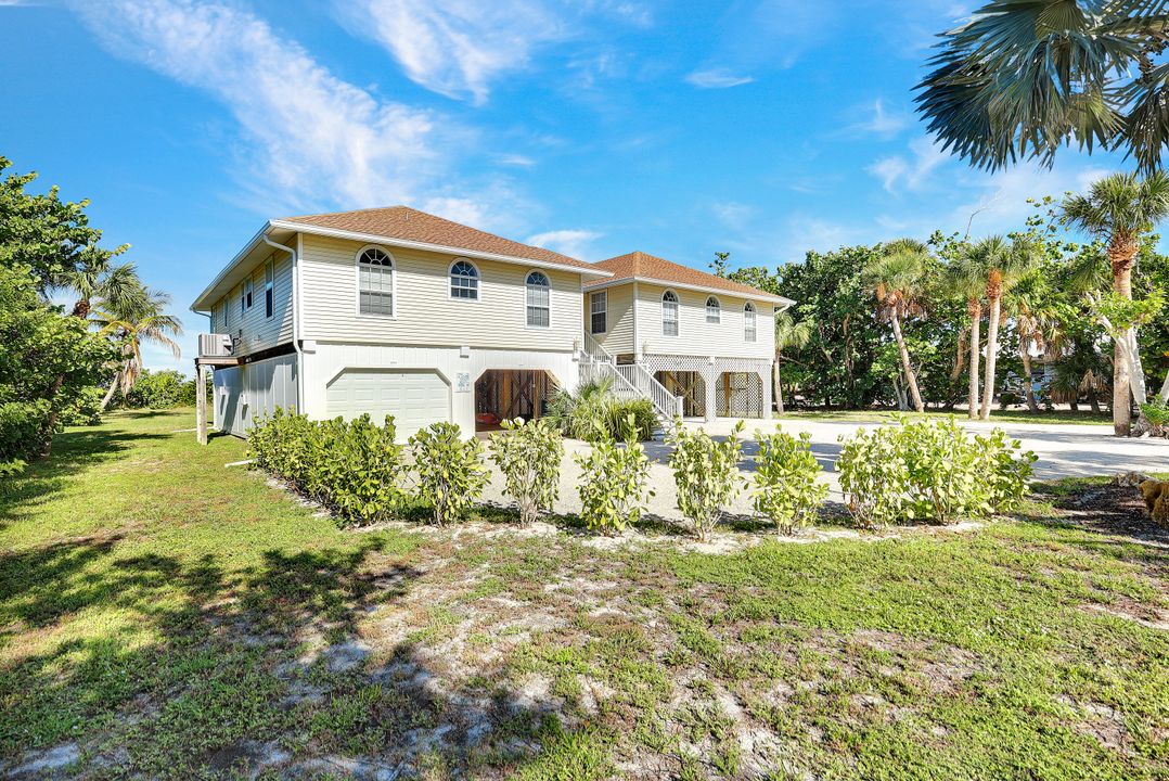 863 Rabbit Rd, Sanibel, FL 33957
