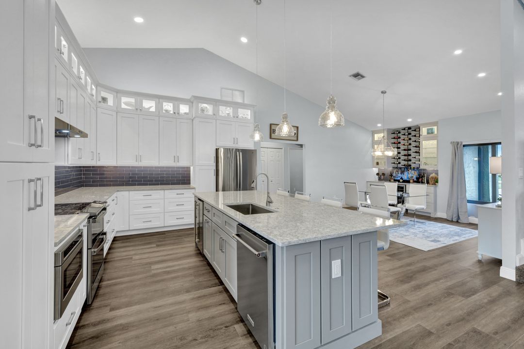 5346 SW 10th Ave, Cape Coral, FL 33914